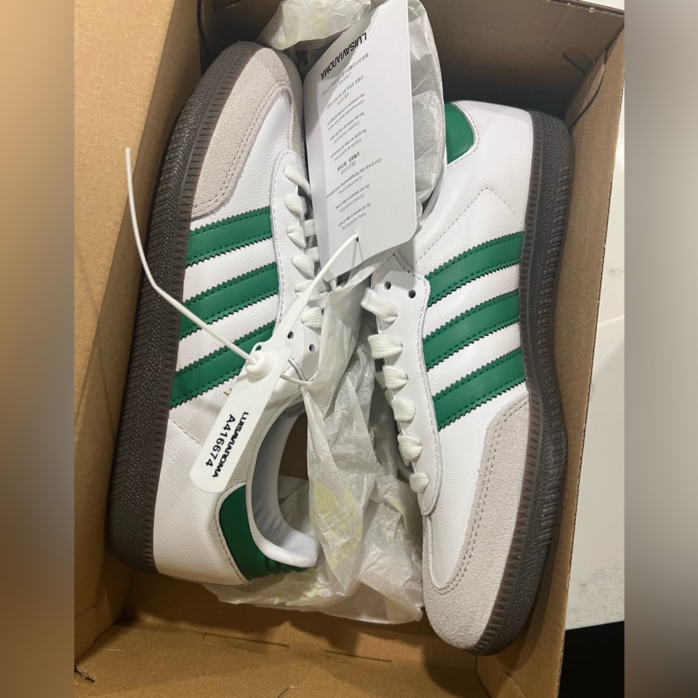 BNWT Adidas Samba